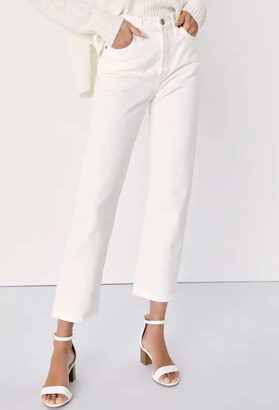 Levi’s Premium Wedgie Straight Jeans Size 24 NWT White Denim Minimalist